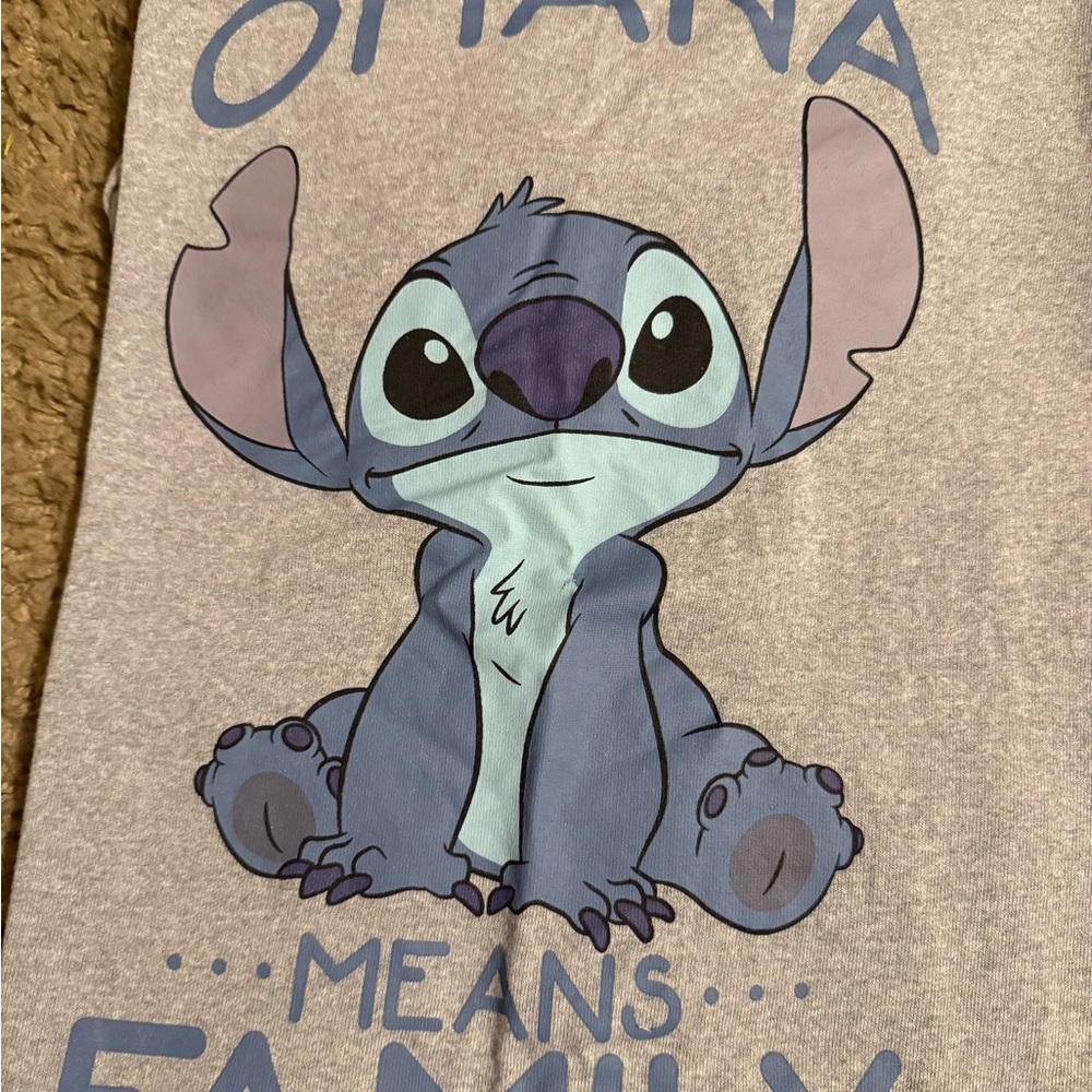 Gray Stitch Graphic T-Shirt